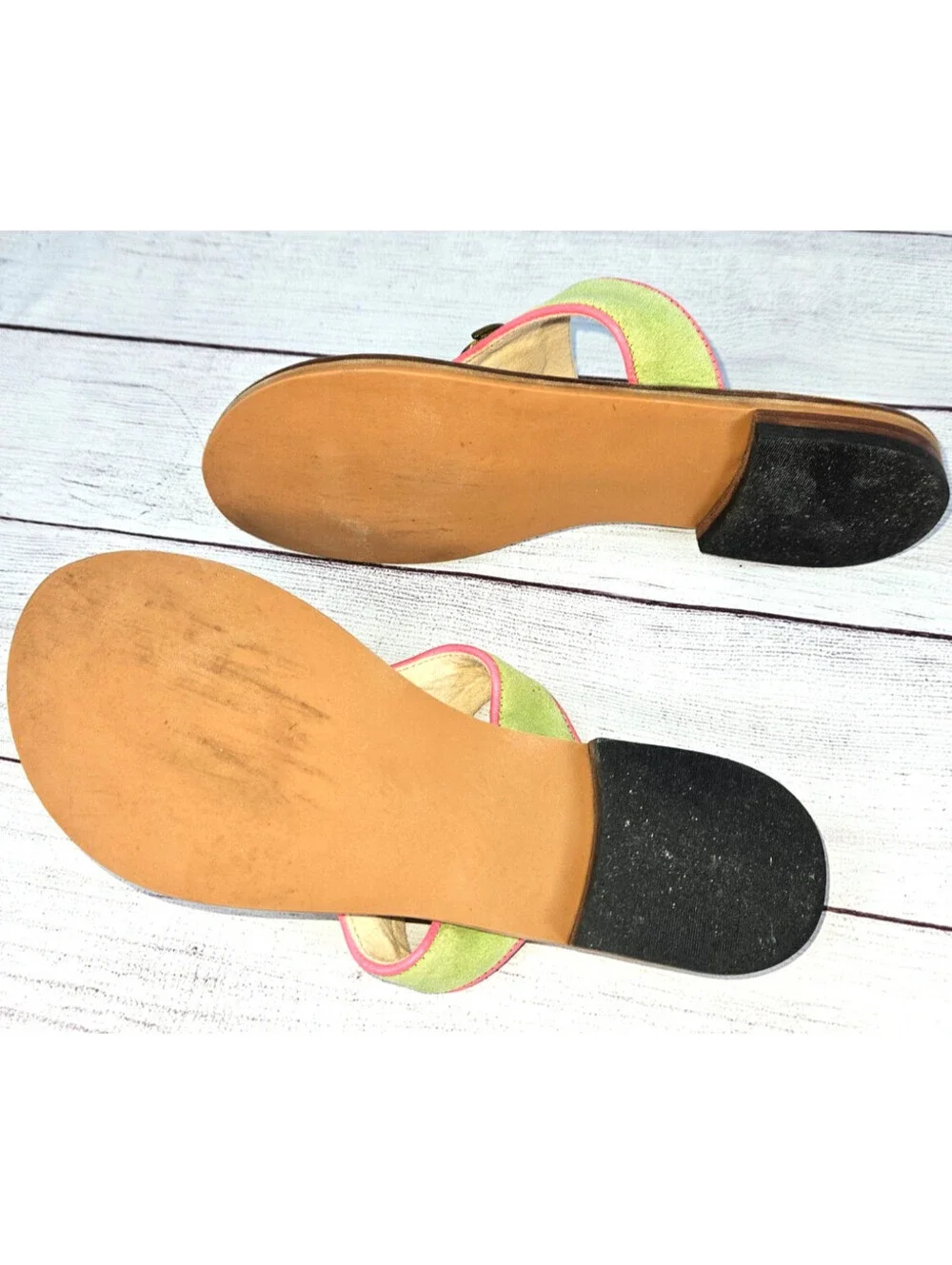 Juno Shoe Girl thong Anchor Sandals with pink anchor on green suede strap size 6